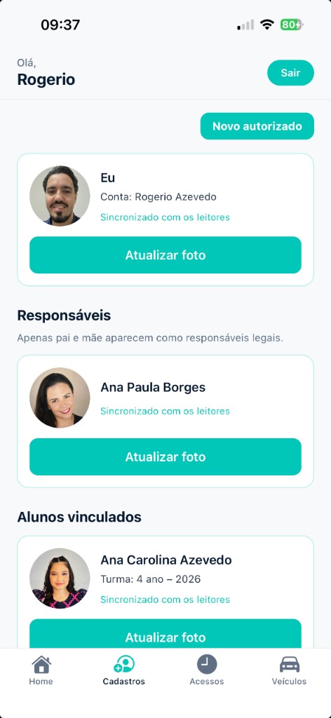 Tela Cadastros com perfil do responsável, cônjuge e alunos vinculados